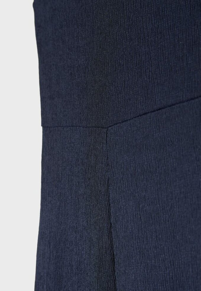 Combinaison droite sans manches