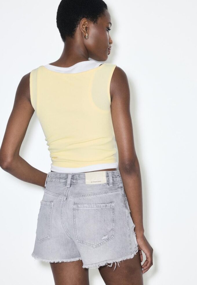 Court en denim déchiré D75 Court en denim déchiré D75