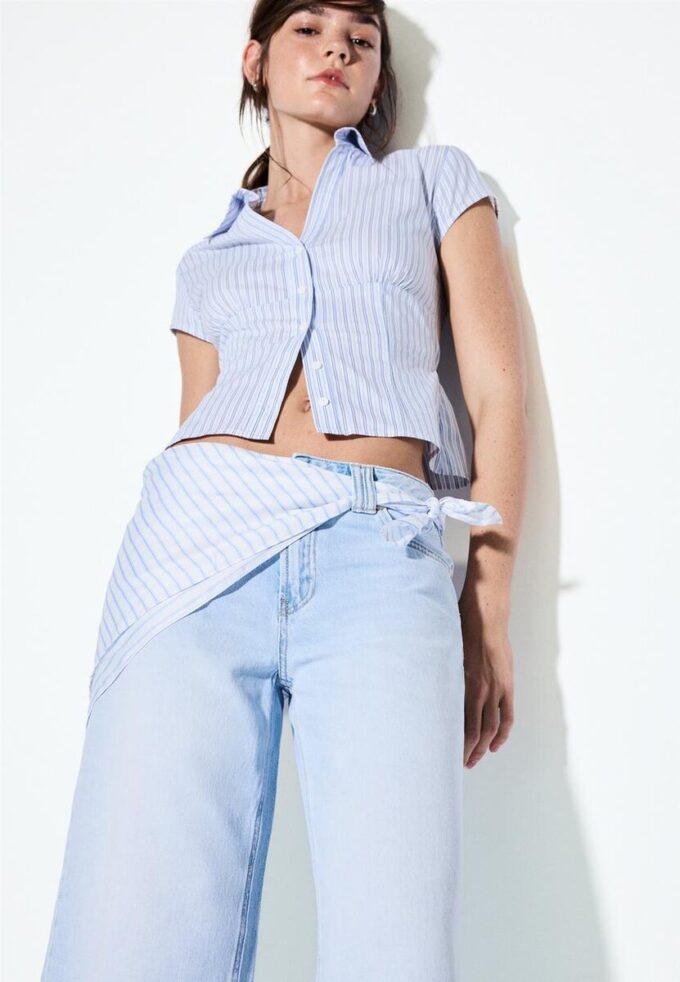 Culotte en jean avec détail foulard Culotte en jean avec détail foulard