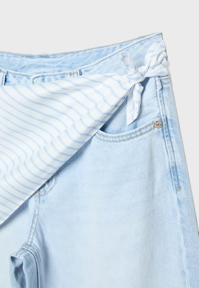 Culotte en jean avec détail foulard Culotte en jean avec détail foulard