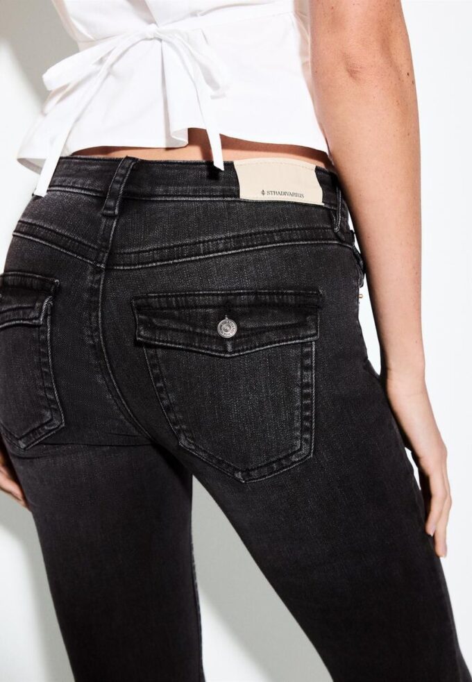 D04 Jean Flared taille basse