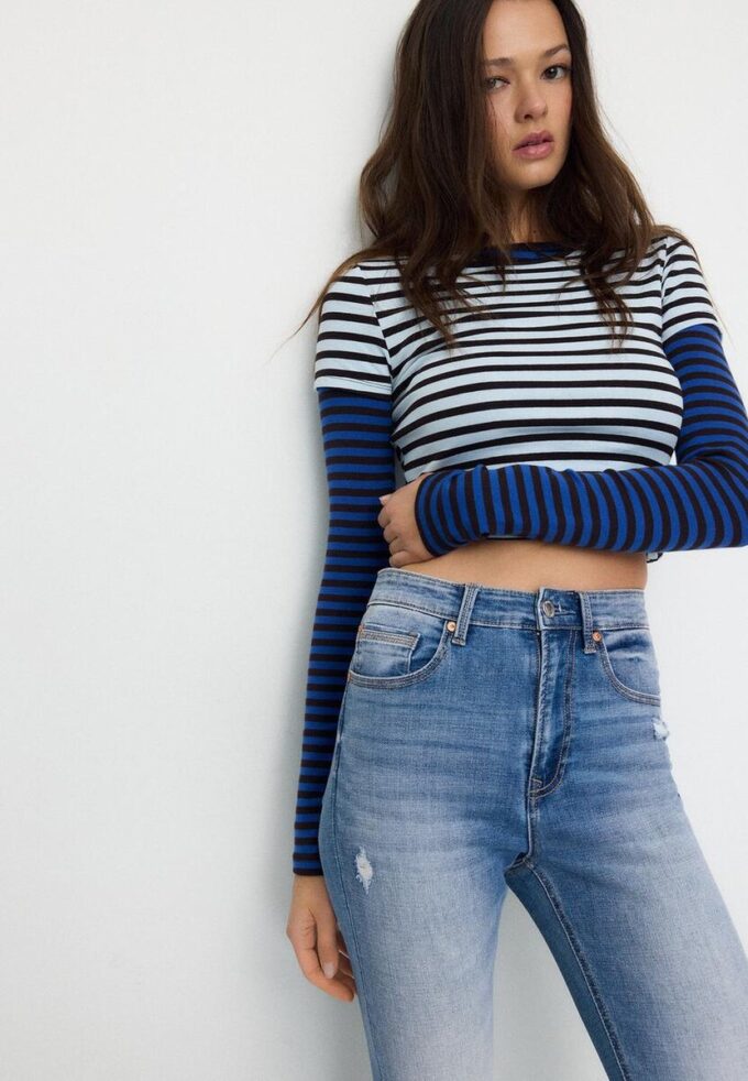 D09 Jean skinny taille très haute