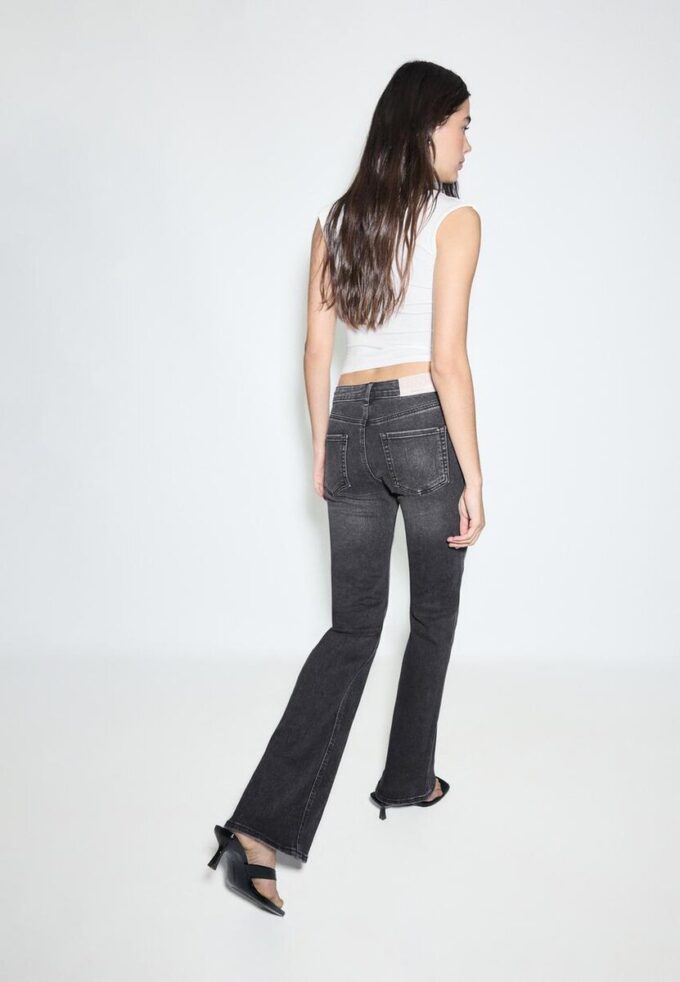 D67 Jean slim bootcut