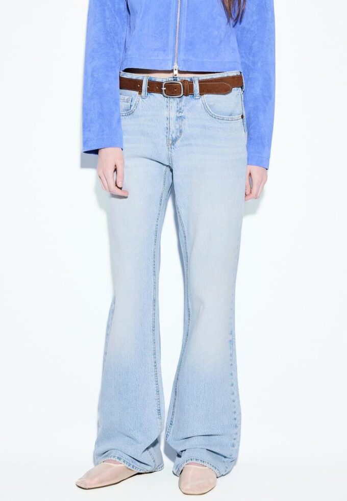 D68 Jean bootcut avec ceinture D68 Jean bootcut avec ceinture