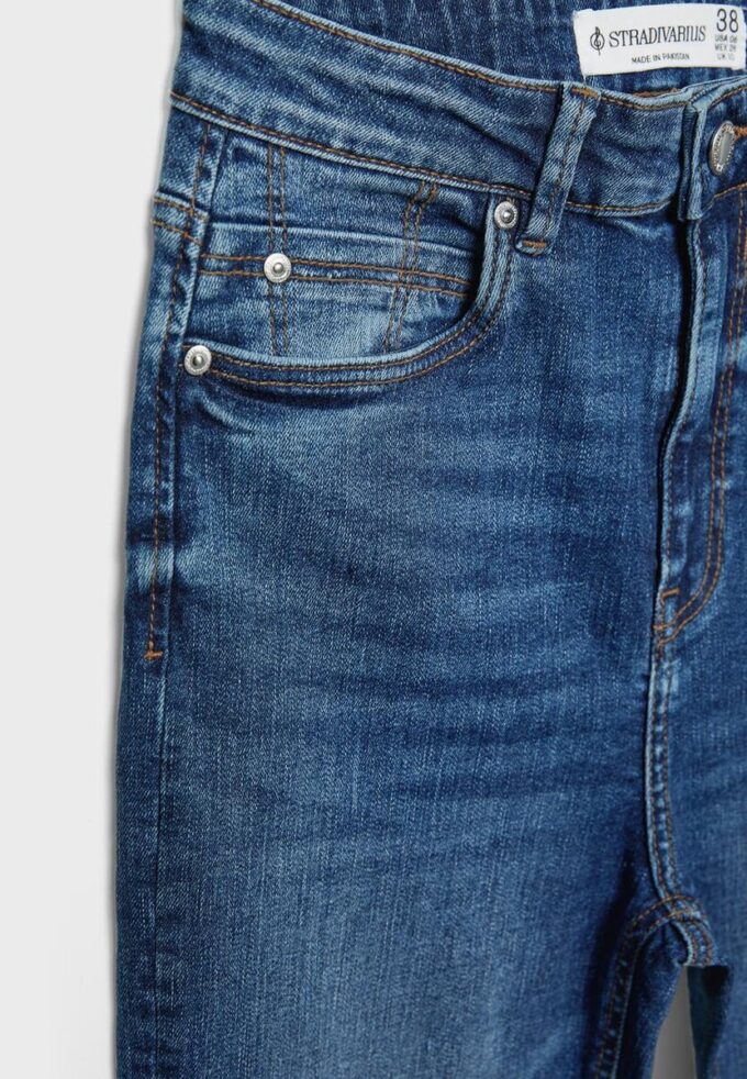 D78 Jean Flared court