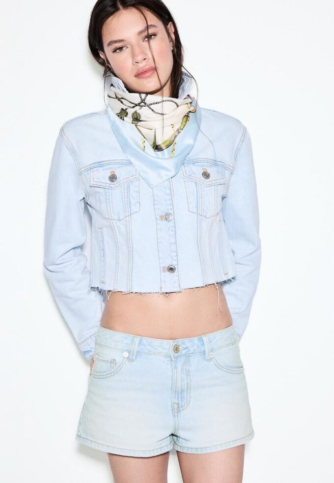 D79 Shorts de taille basse