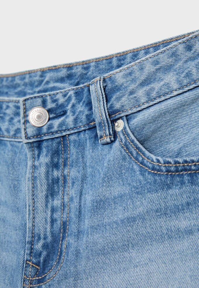 D79 Shorts de taille basse