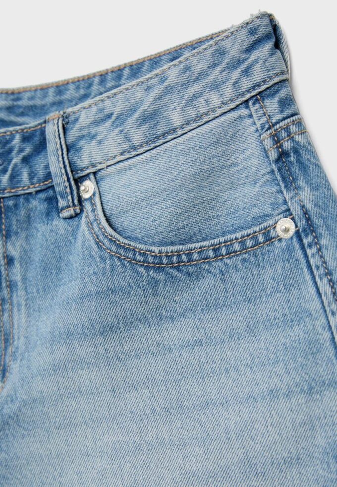 D79 Shorts de taille basse