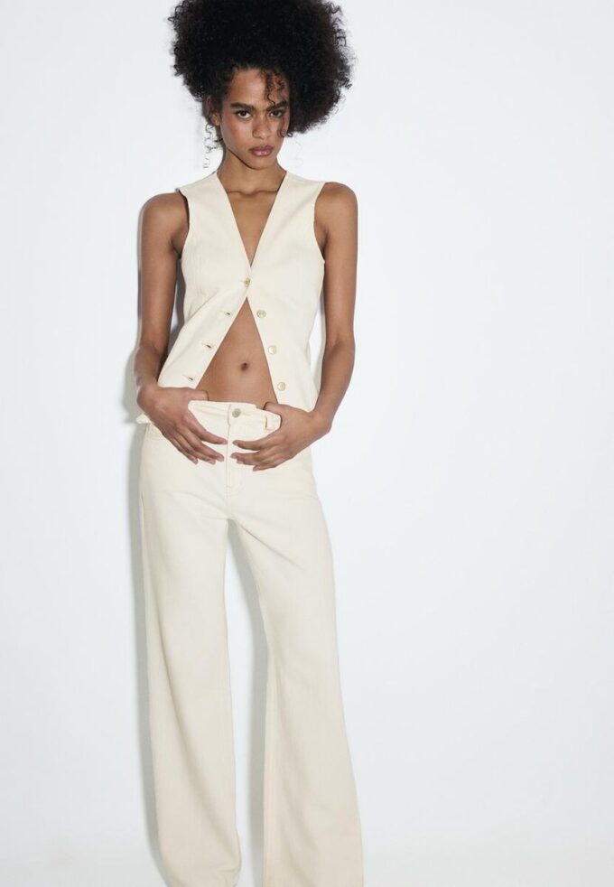 D92 Jean droit à jambes larges