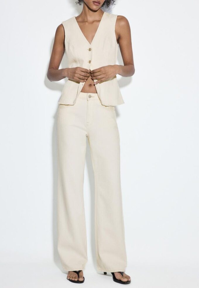 D92 Jean droit à jambes larges