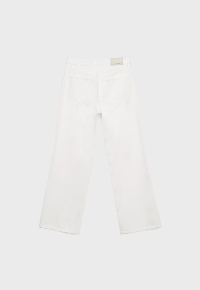 D92 Jean droit à jambes larges