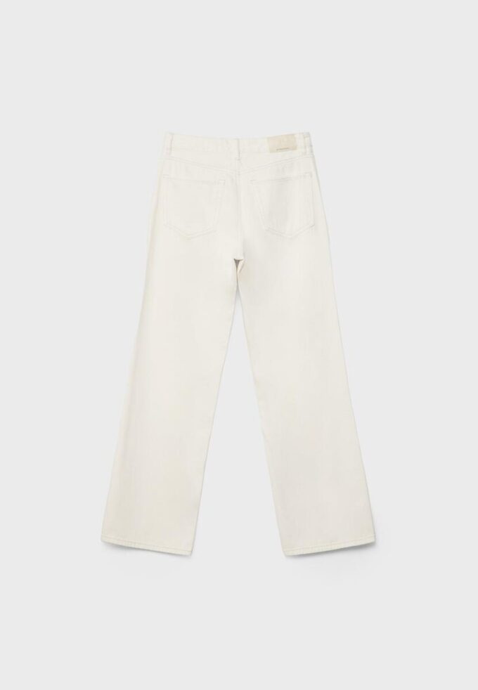 D92 Jean droit à jambes larges