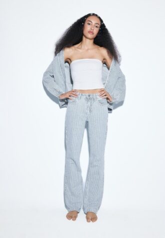 D98 Jean à coupe droite