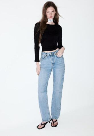 D98 Jean à coupe droite