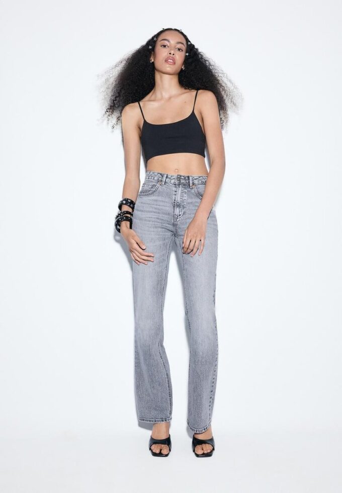 D98 Jean à coupe droite D98 Jean à coupe droite