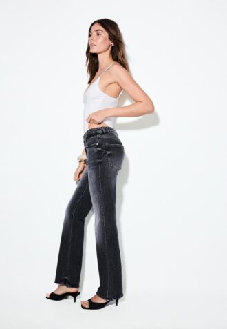 D98 Jean à coupe droite D98 Jean à coupe droite