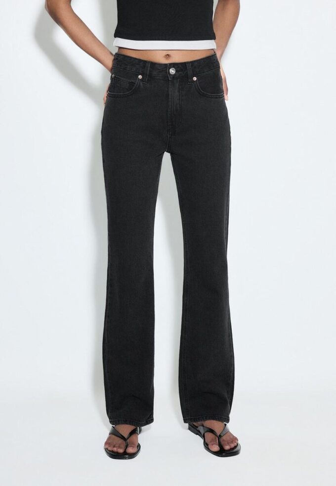 D98 Jean à coupe droite D98 Jean à coupe droite