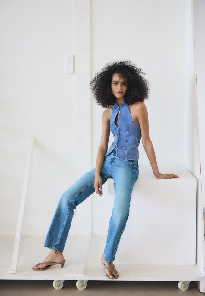 D98 Jean à coupe droite