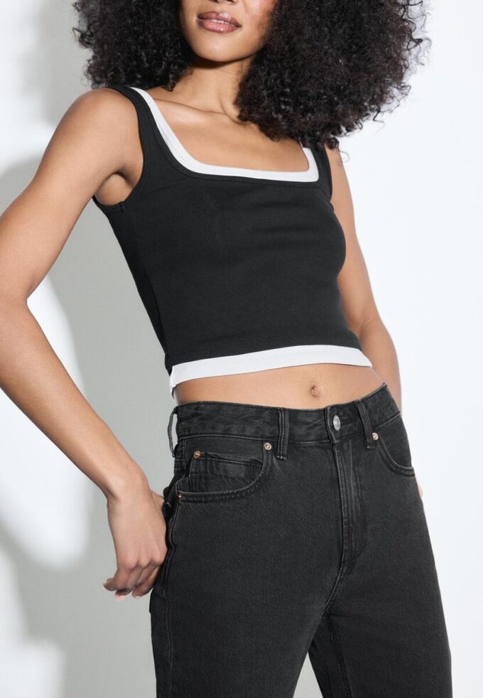 D98 Jean à coupe droite D98 Jean à coupe droite