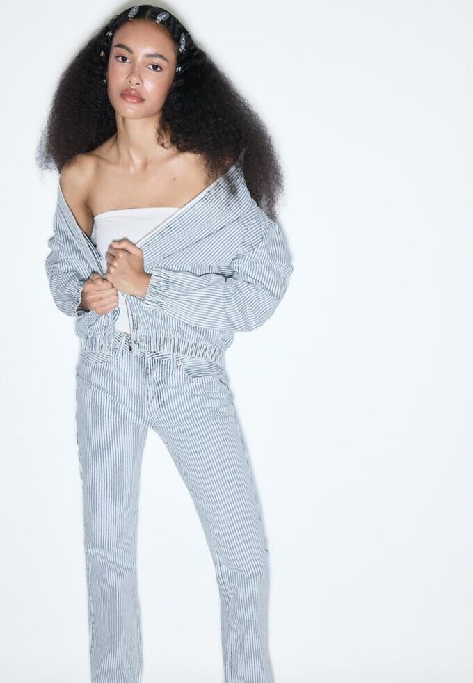 D98 Jean à coupe droite D98 Jean à coupe droite