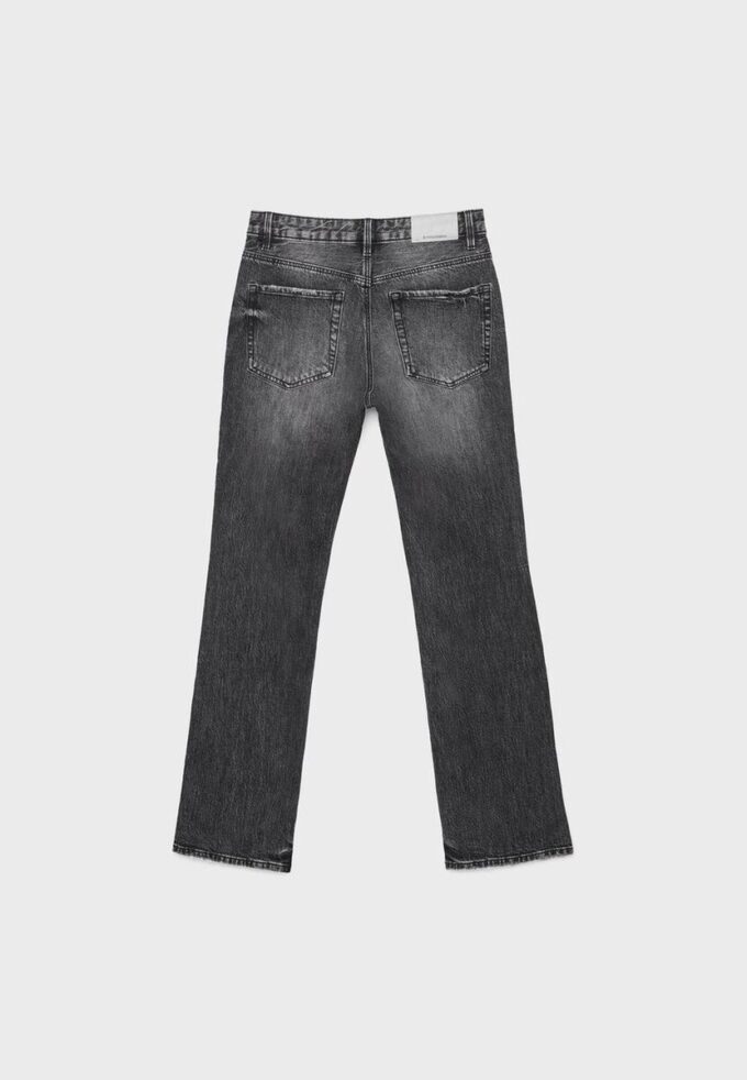 D98 Jean à coupe droite D98 Jean à coupe droite