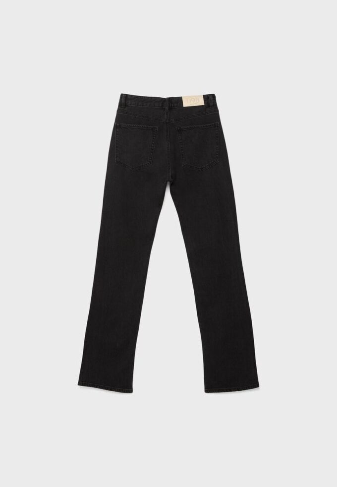 D98 Jean à coupe droite D98 Jean à coupe droite