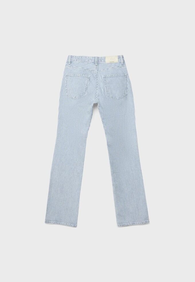 D98 Jean à coupe droite D98 Jean à coupe droite