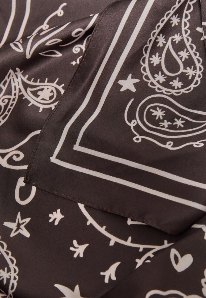 Foulard à motif floral Paisley