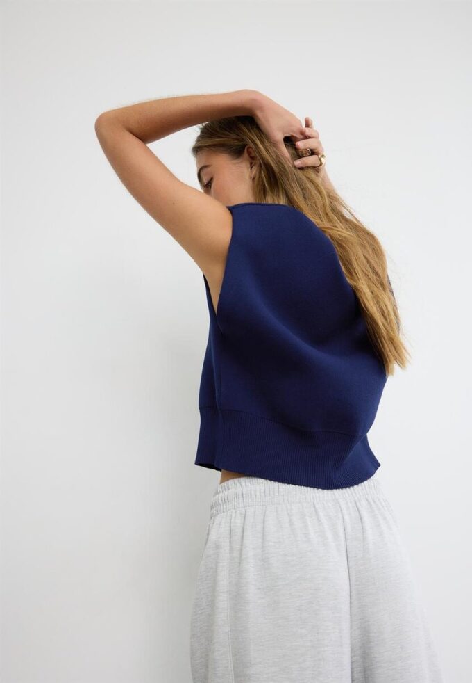 Gilet en maille à épaules rembourrées Gilet en maille à épaules rembourrées