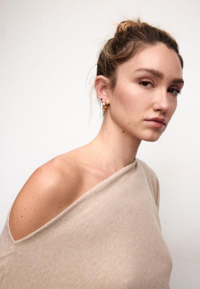 Haut cape à col bateau