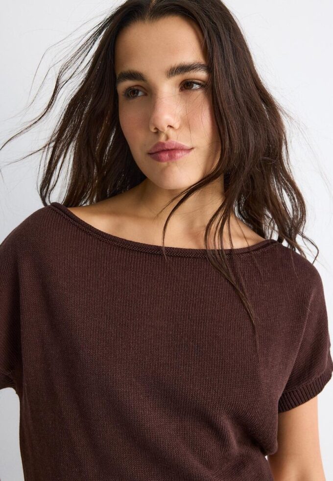 Haut à col bateau en maille rustique Haut à col bateau en maille rustique