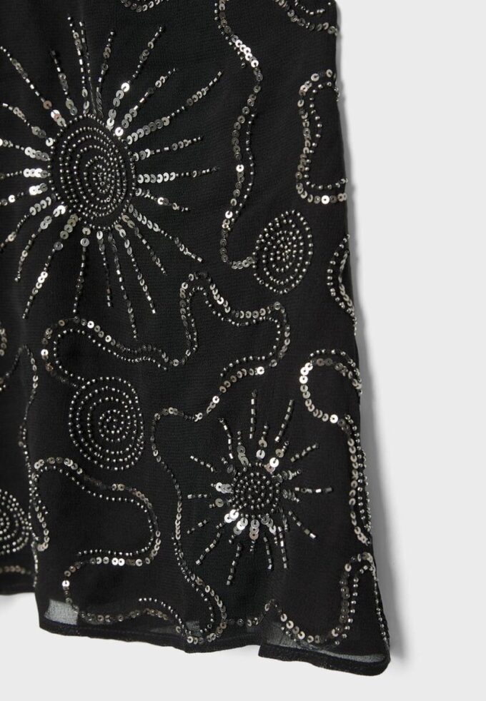 Haut dos nu brodé Haut dos nu brodé