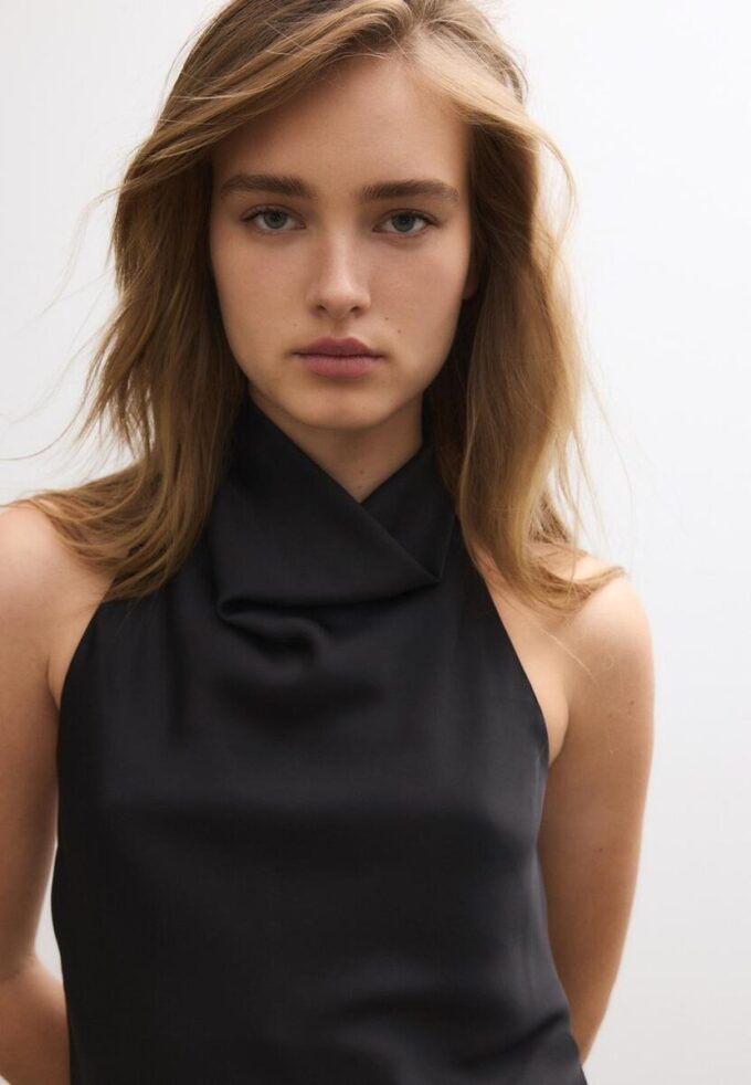 Haut dos nu effet satin