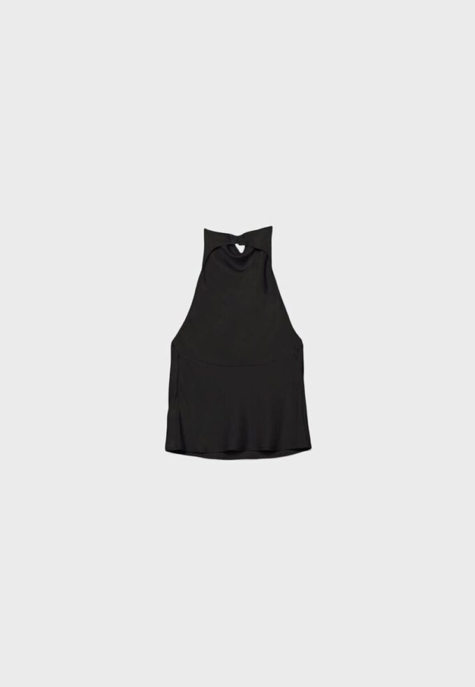 Haut dos nu effet satin