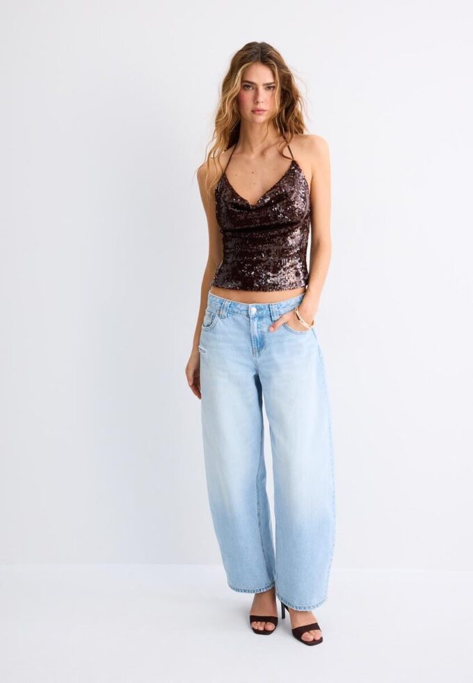 Haut dos nu à paillettes