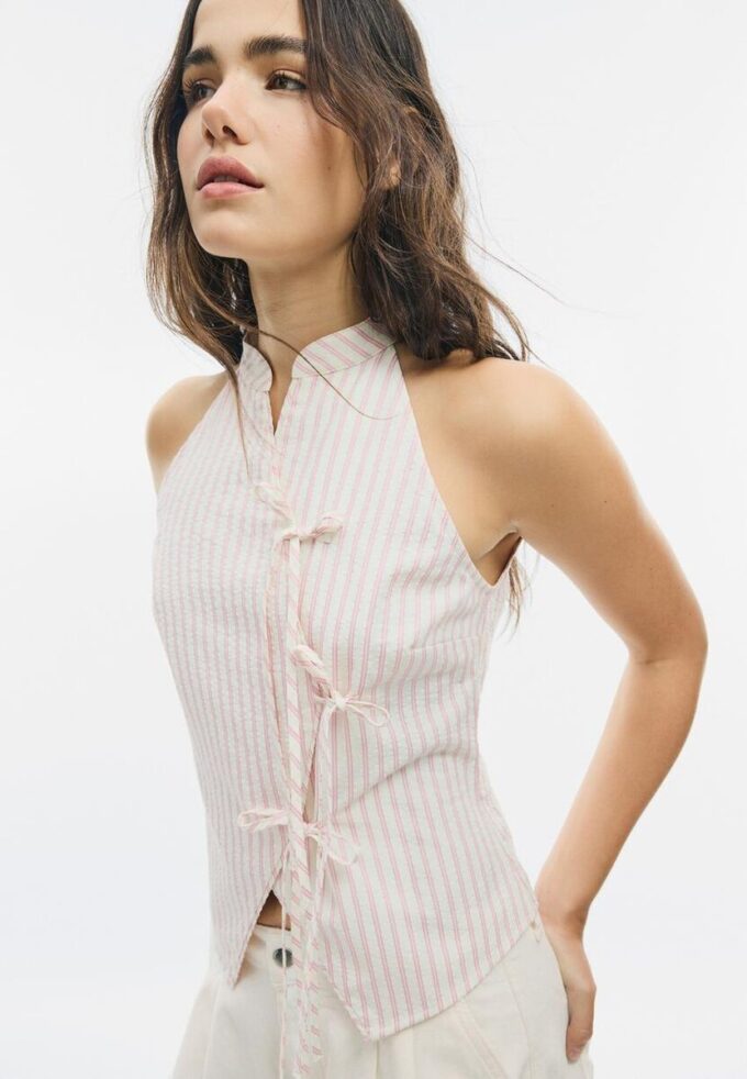 Haut dos nu style qipao à nœud semi-froissé