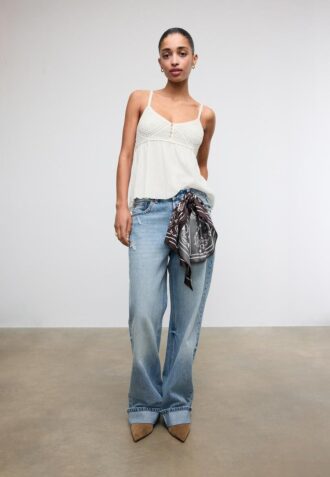 Haut en crochet à volants