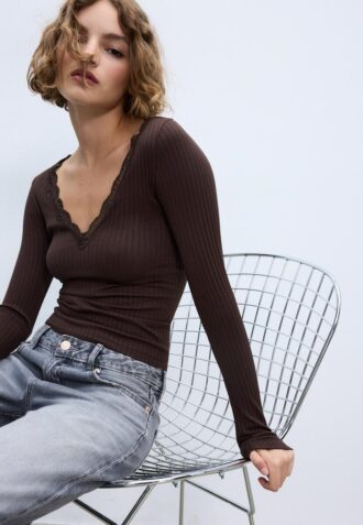 Haut en dentelle Seamless