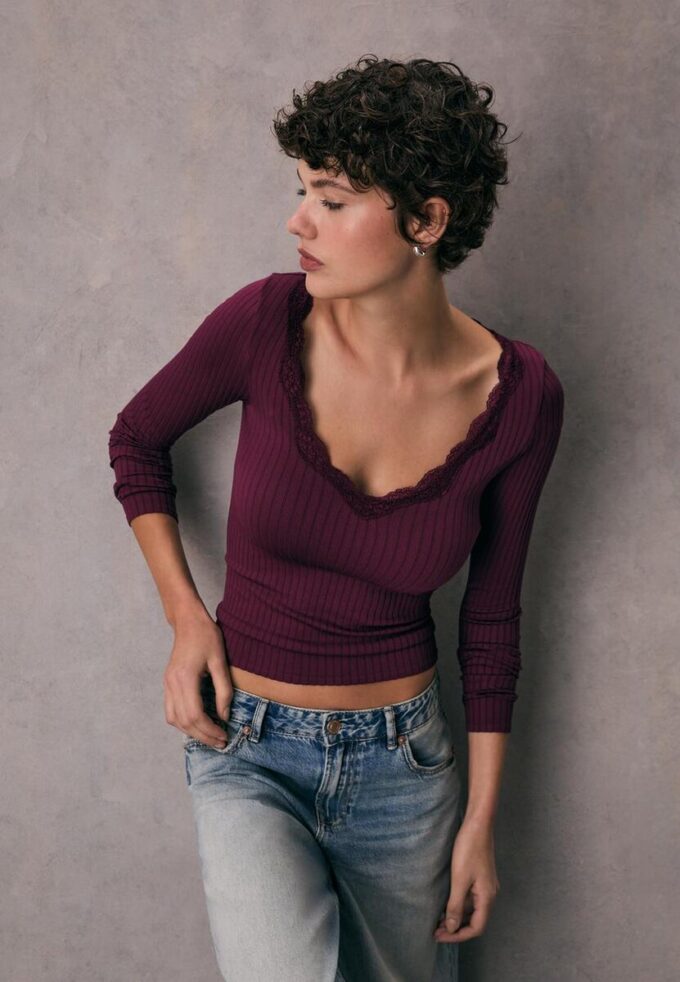 Haut en dentelle Seamless