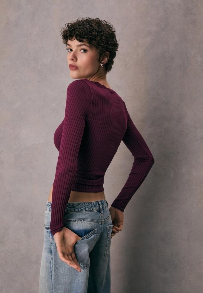 Haut en dentelle Seamless