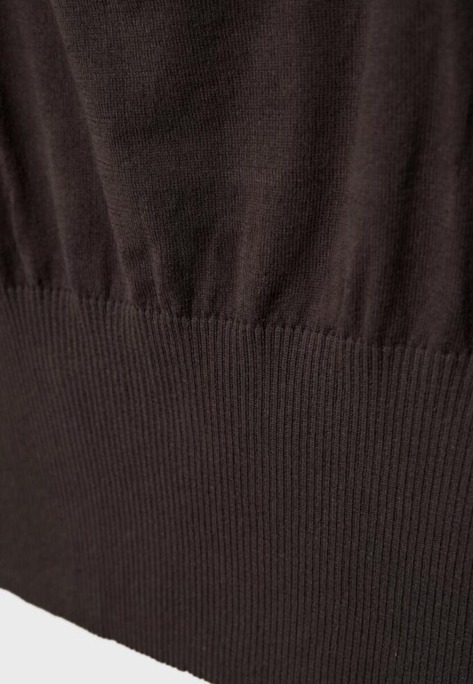 Haut en maille avec ceinture Haut en maille avec ceinture