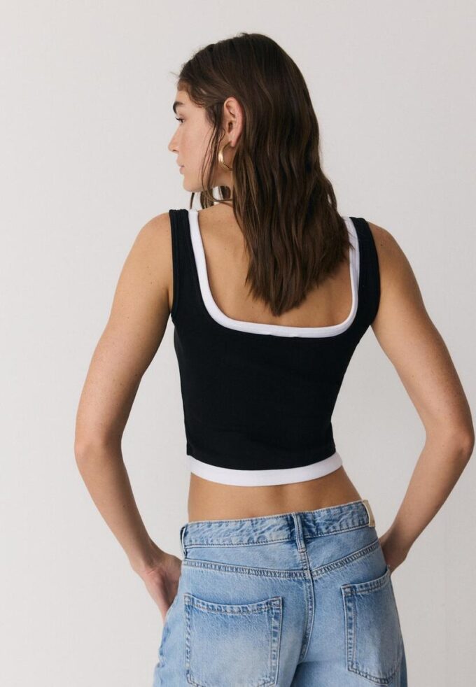 Haut à encolure carrée effet deux pièces