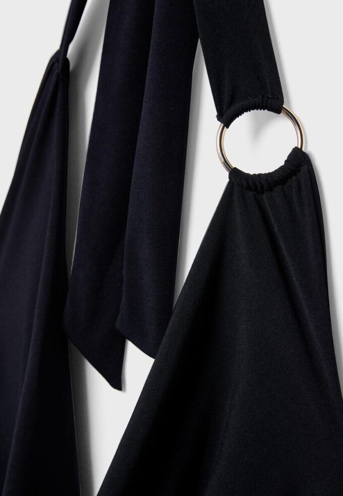 Haut à encolure drapée