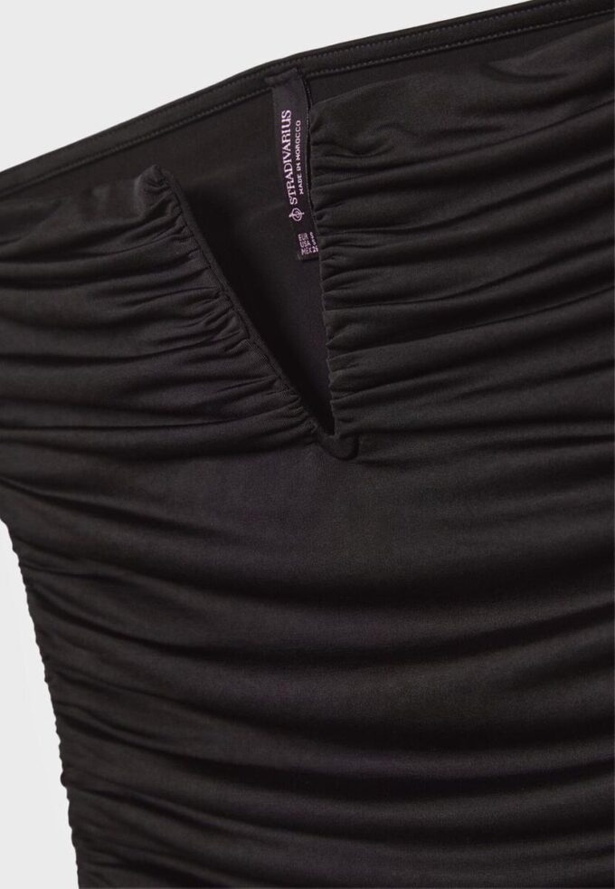 Hauts bandeau drapé avec détail en V