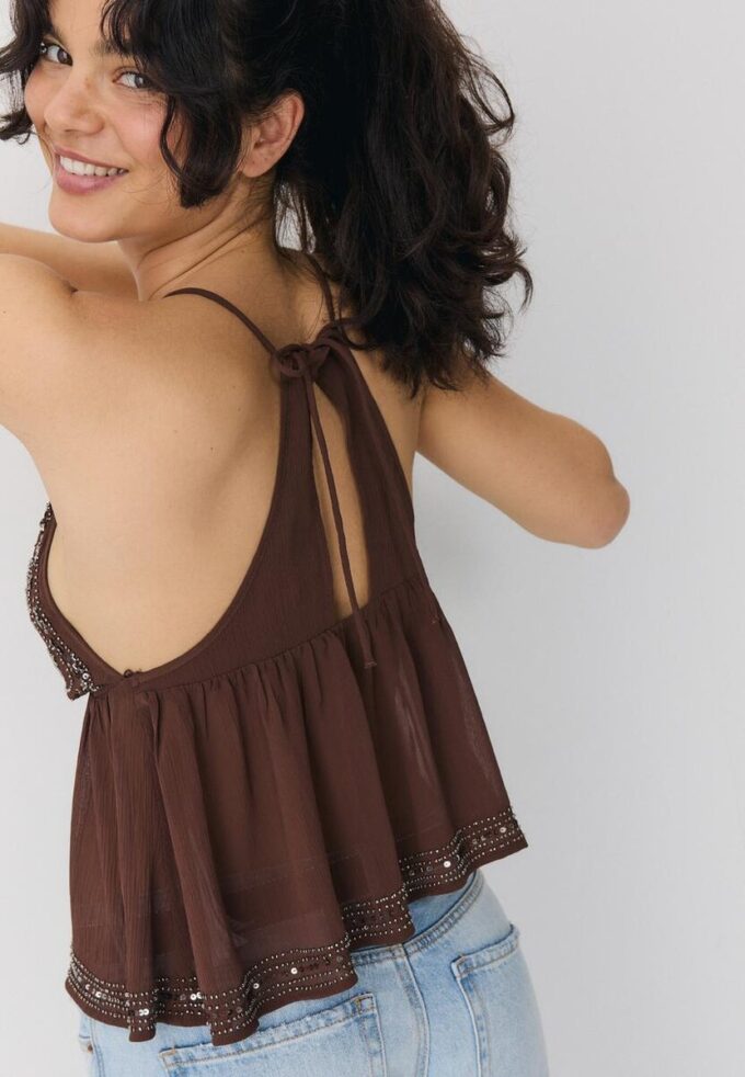 Hauts à bretelles brodés