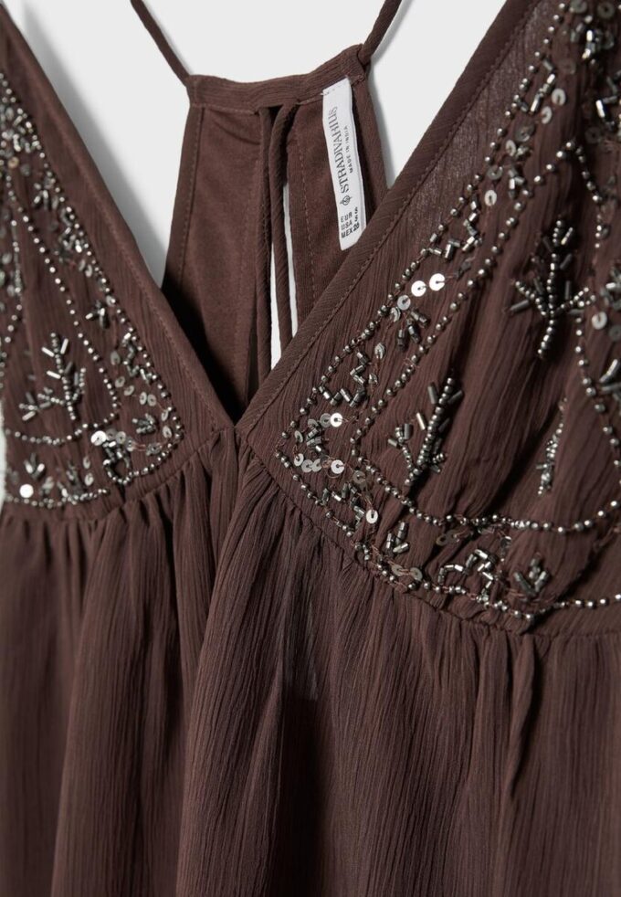 Hauts à bretelles brodés