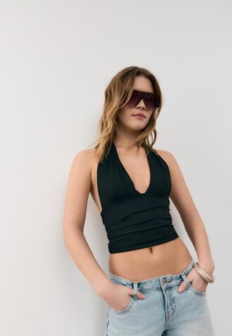 Hauts dos nu avec nœud froncé au cou