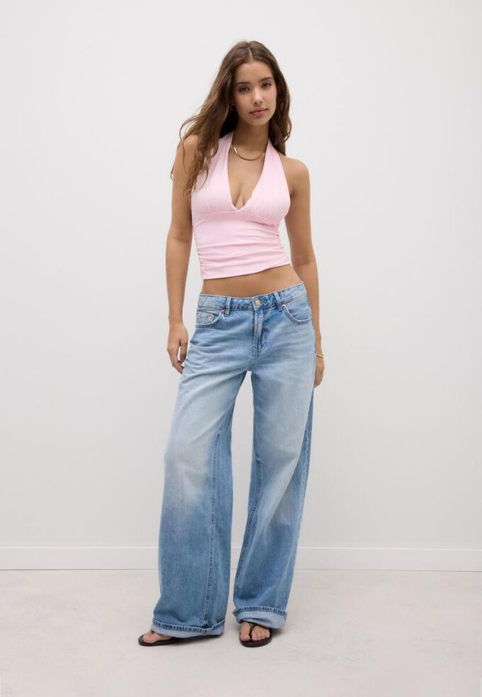 Hauts dos nu avec nœud froncé au cou