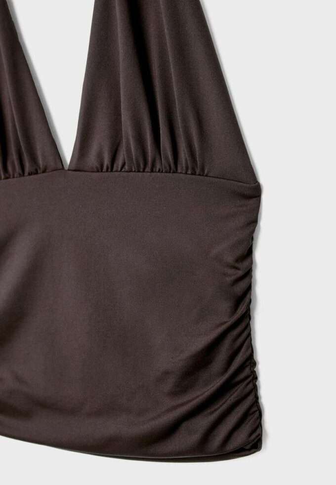 Hauts dos nu avec nœud froncé au cou