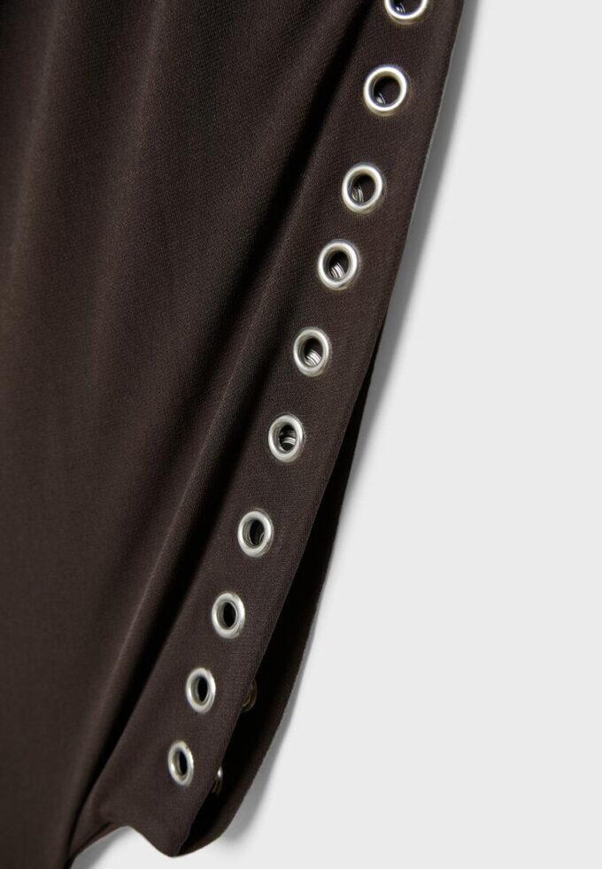 Hauts sans manches asymétriques à clous